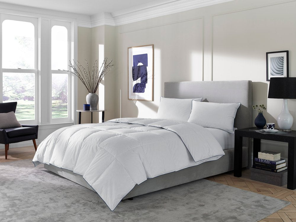 White Queen Washable Feather And Down Comforter