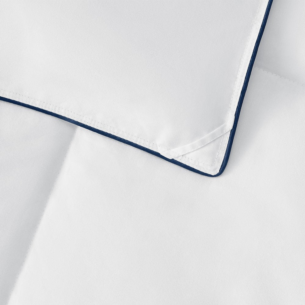 White Queen Washable Feather And Down Comforter